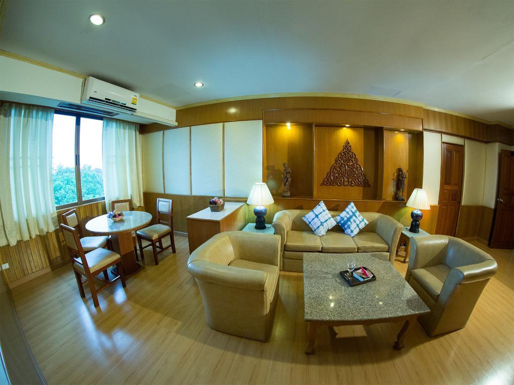 Phrae Nakara Hotel Luaran gambar