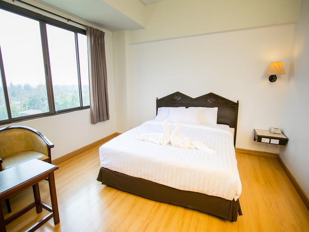 Phrae Nakara Hotel Luaran gambar