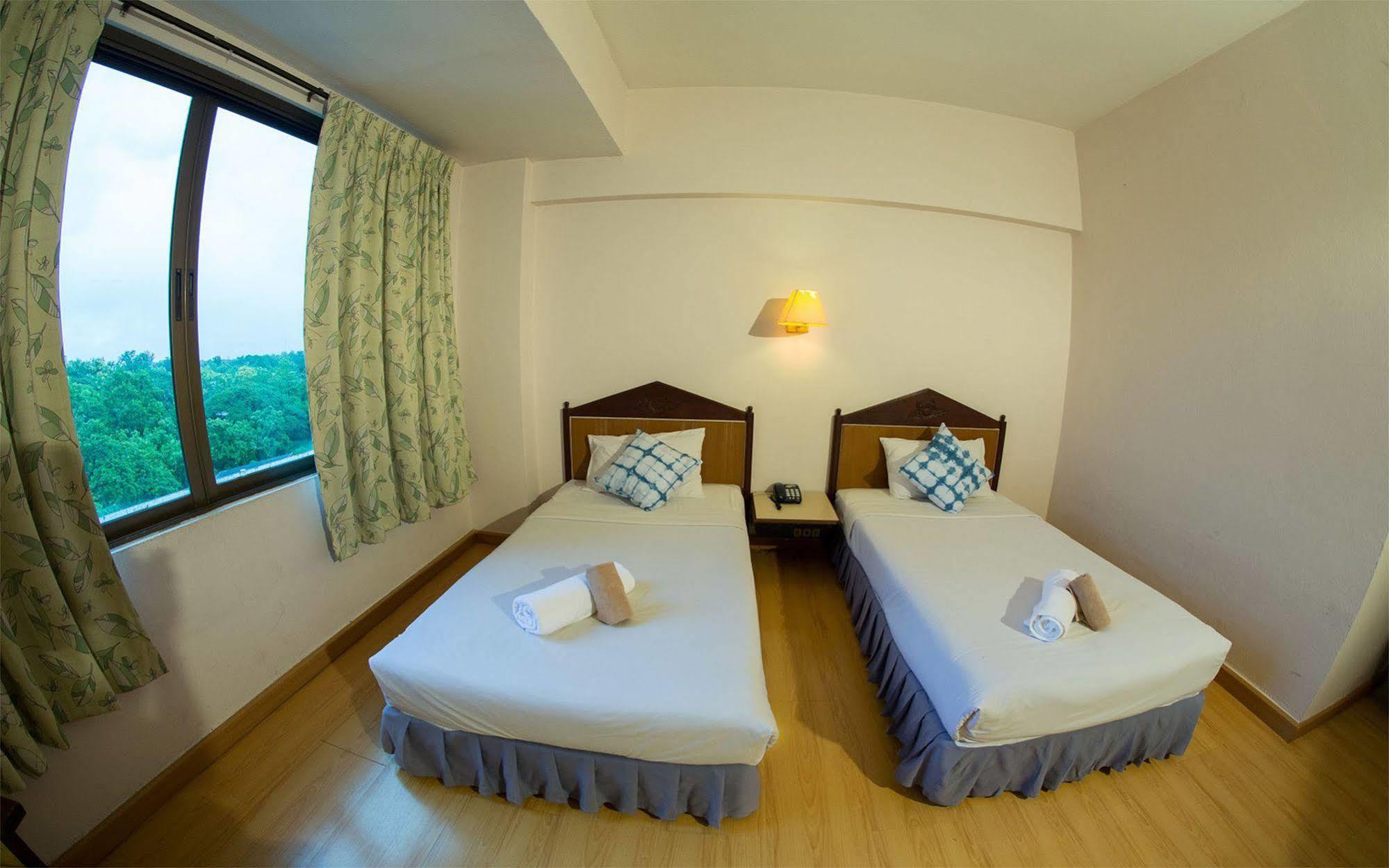 Phrae Nakara Hotel Luaran gambar