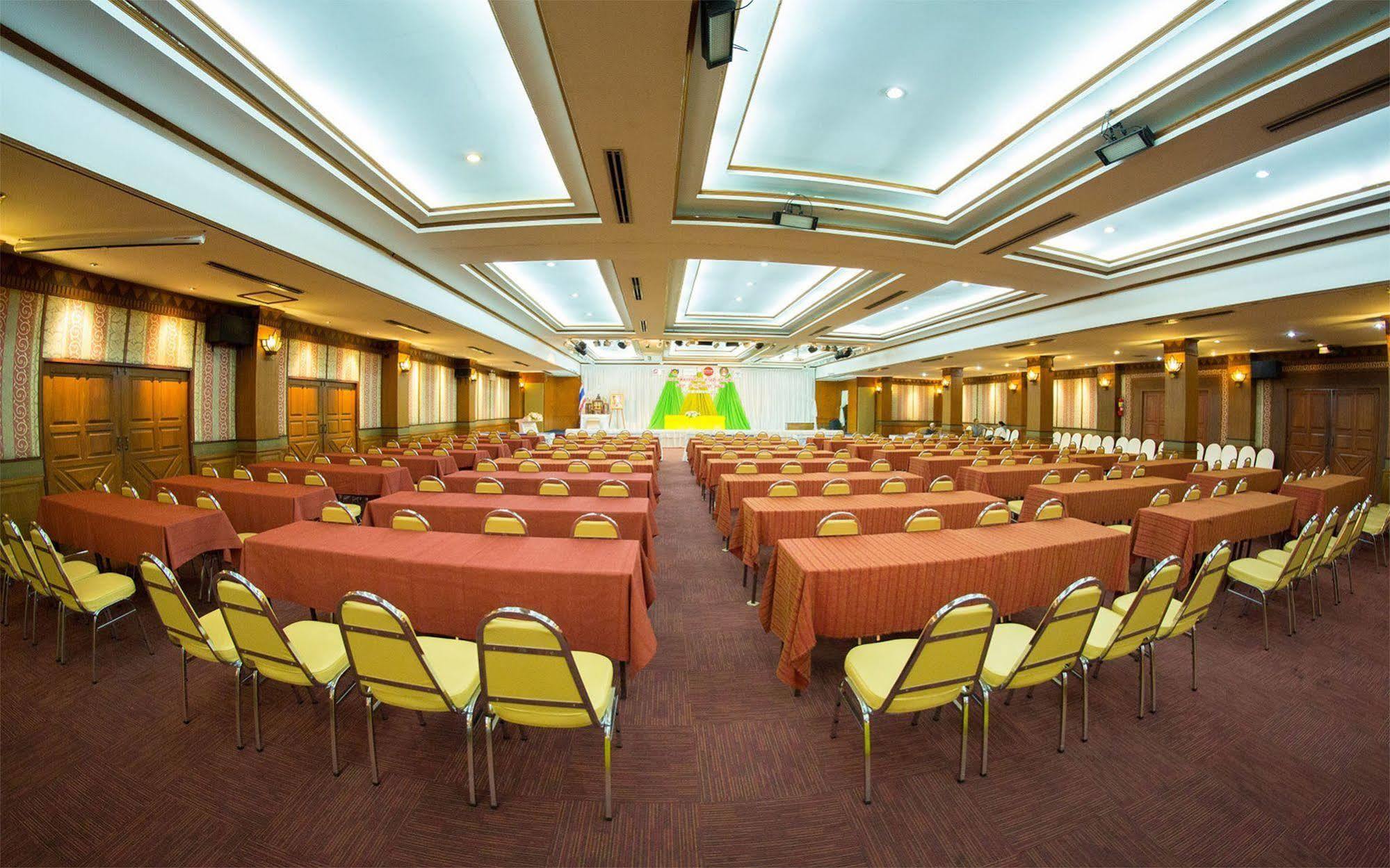 Phrae Nakara Hotel Luaran gambar